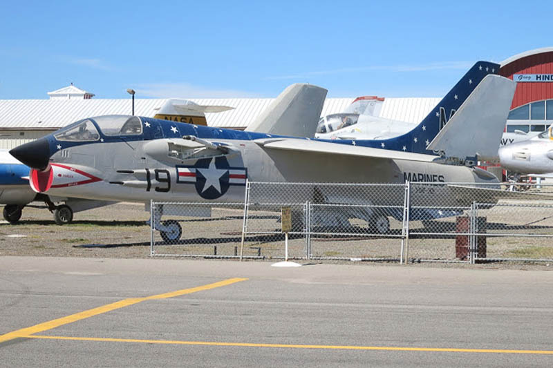 Vought F-8 U-2 Crusader